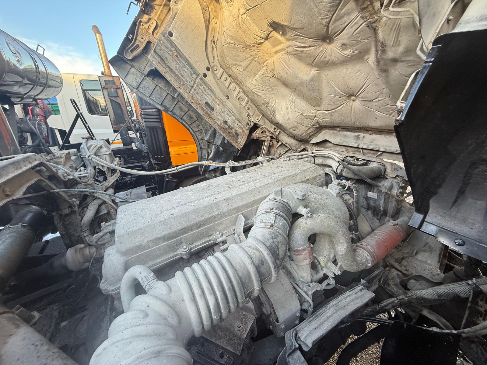 Hino 700 3241 8×4 Cement Mixer