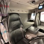 Volvo FM9 300 6×4 Sleeper Cab Tipper Manual - thumbnail