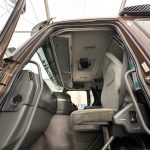 Volvo FM9 300 6×4 Sleeper Cab Tipper Manual - thumbnail