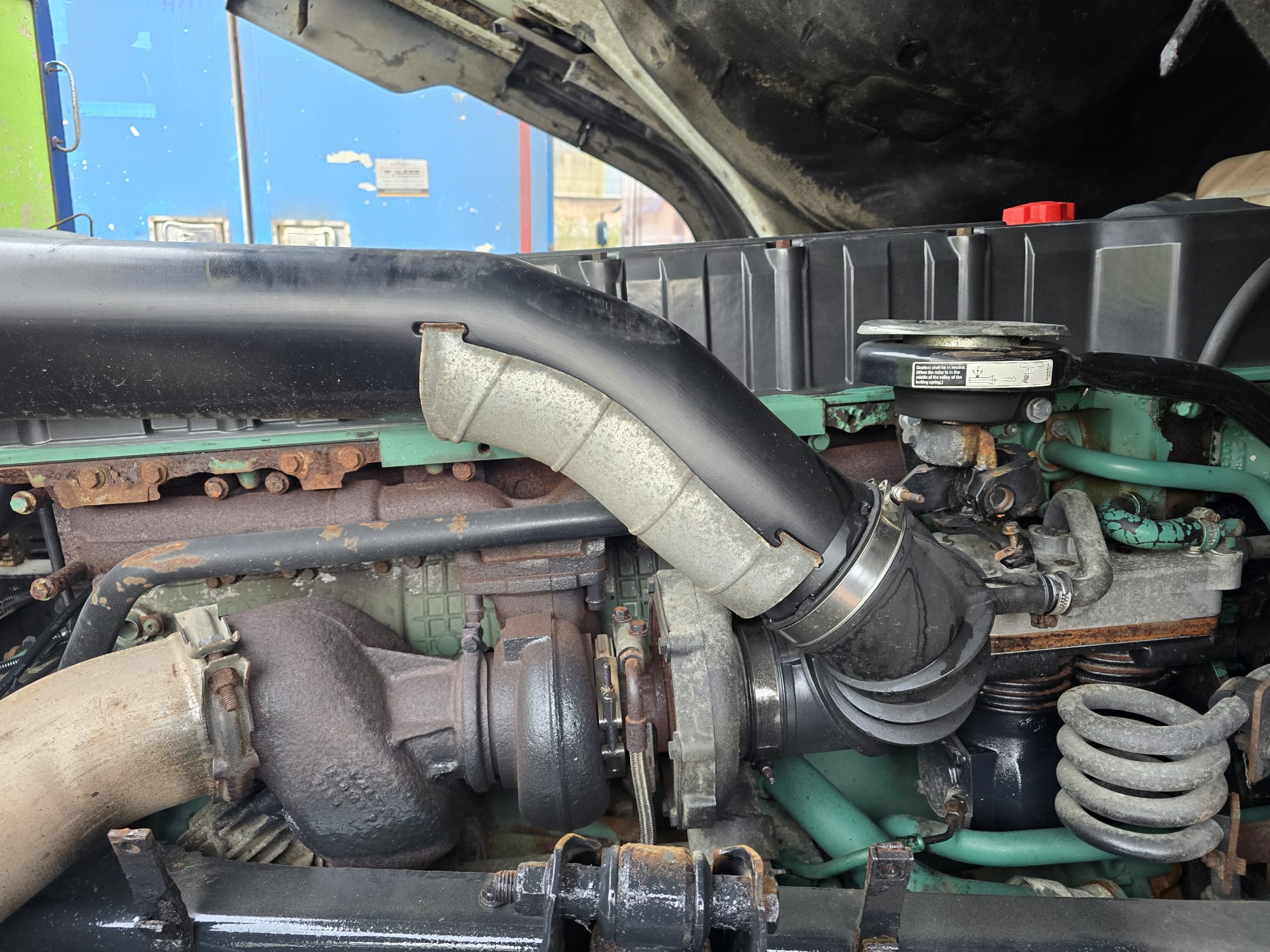 Volvo FM12 340 Rear Lift Sleeper Beavertail