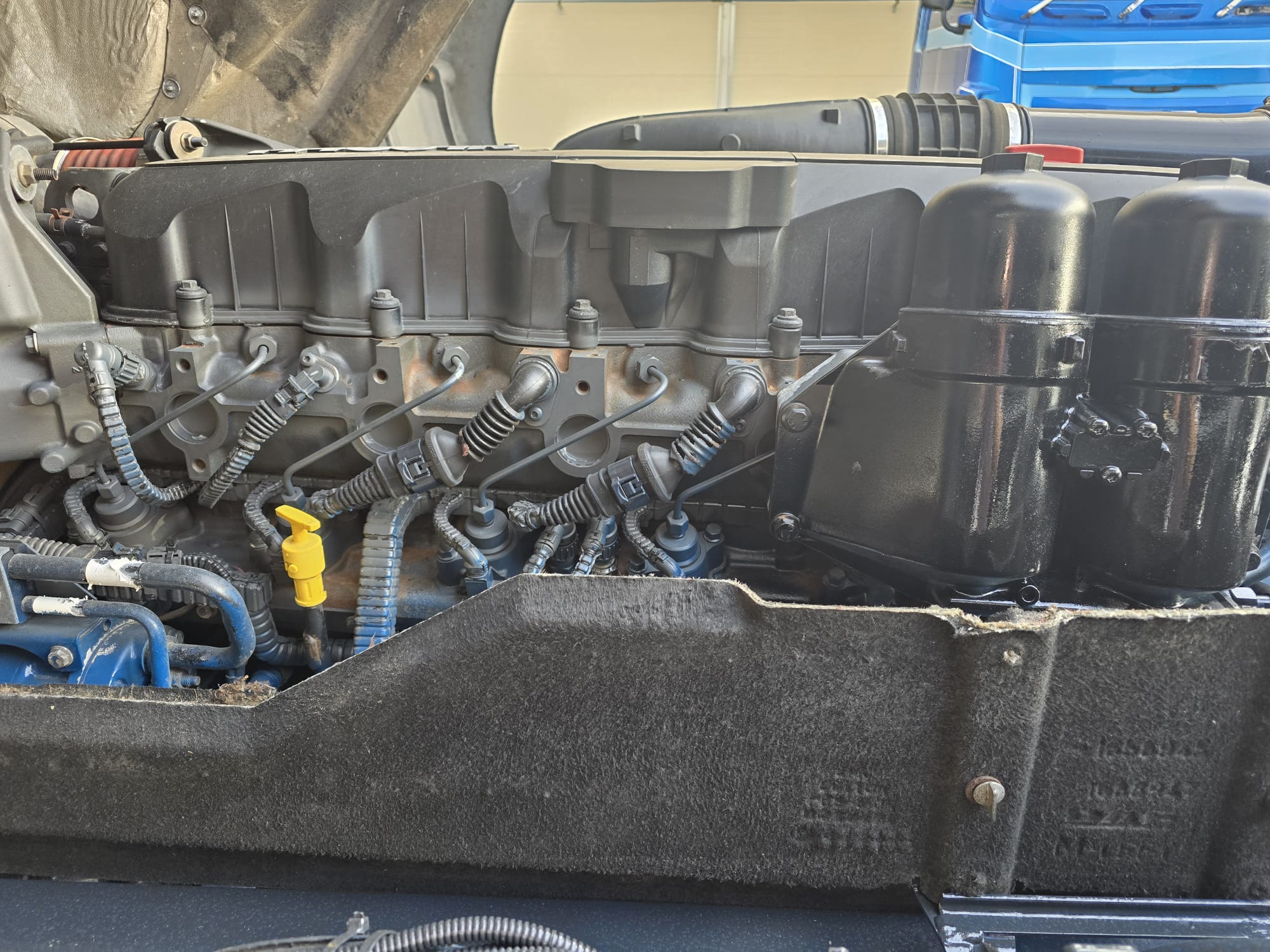 DAF CF85 460 6×2 Midlift Tractor Unit