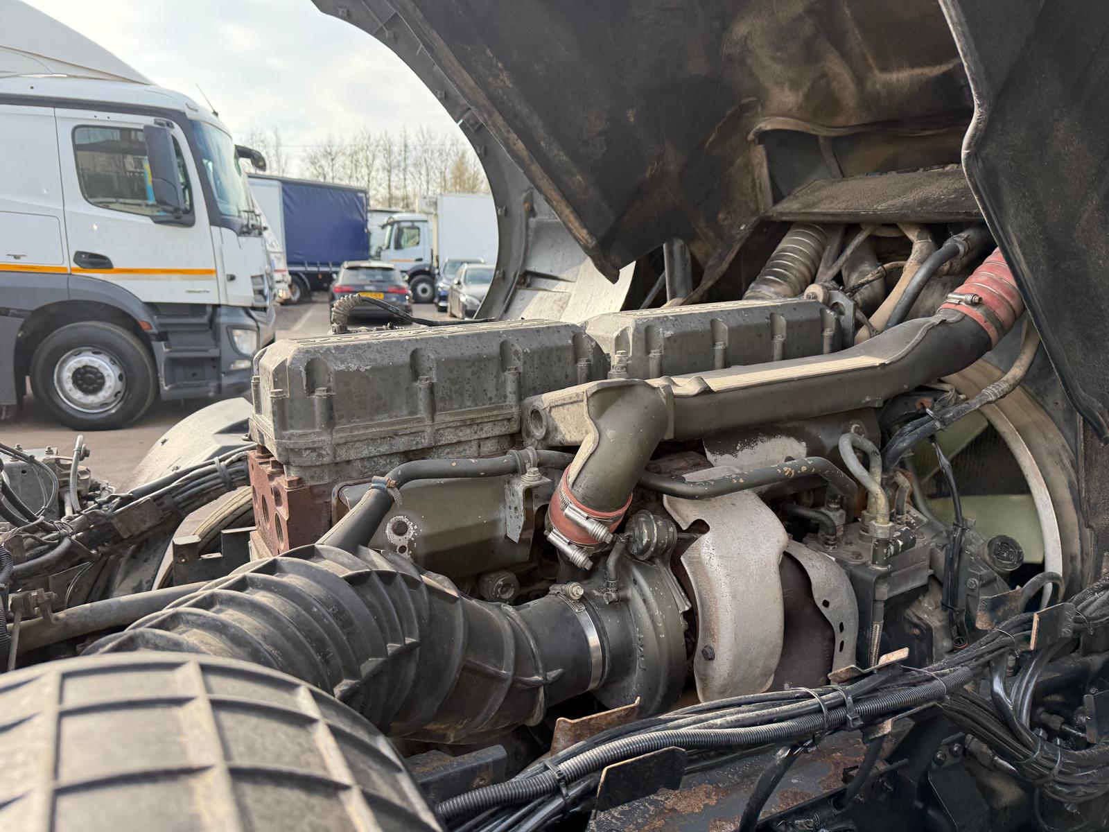 DAF XF95 430 4×2 Tractor Unit Manual