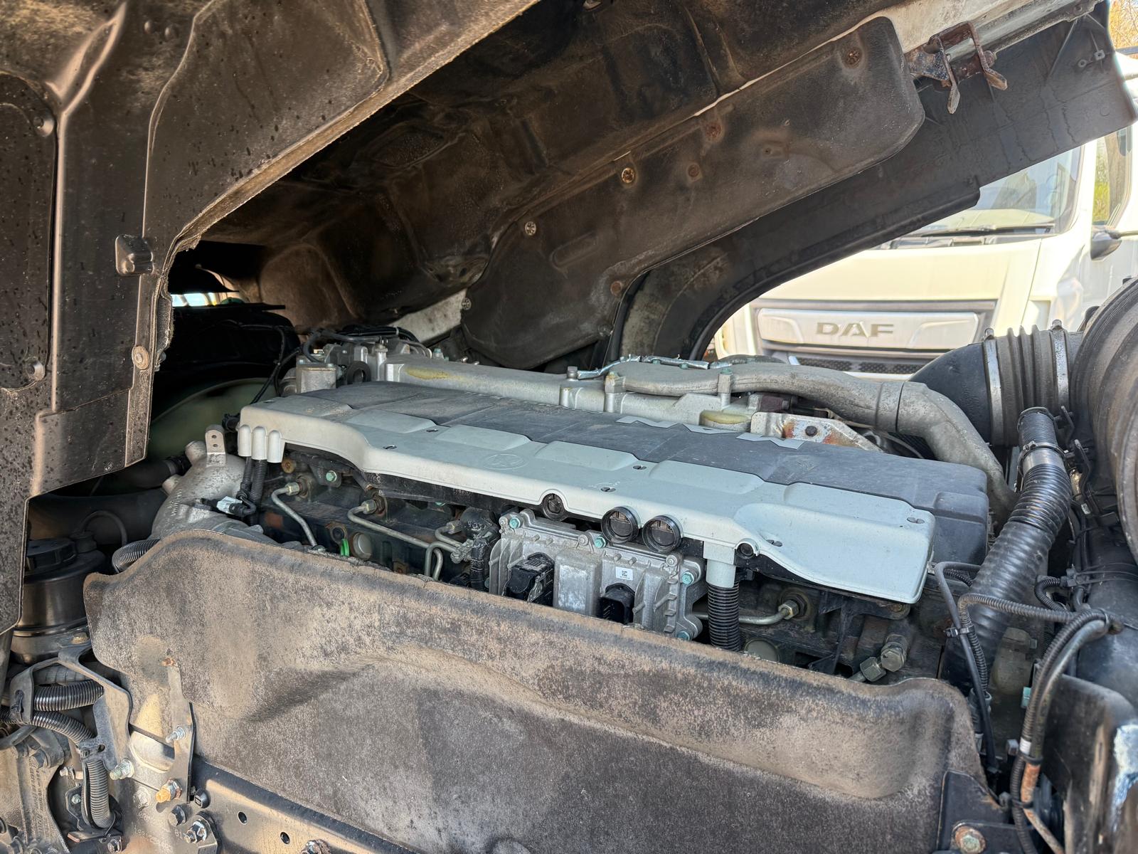 MAN TGS 26.320 6×2 Sleeper Cab Insulated Box Van