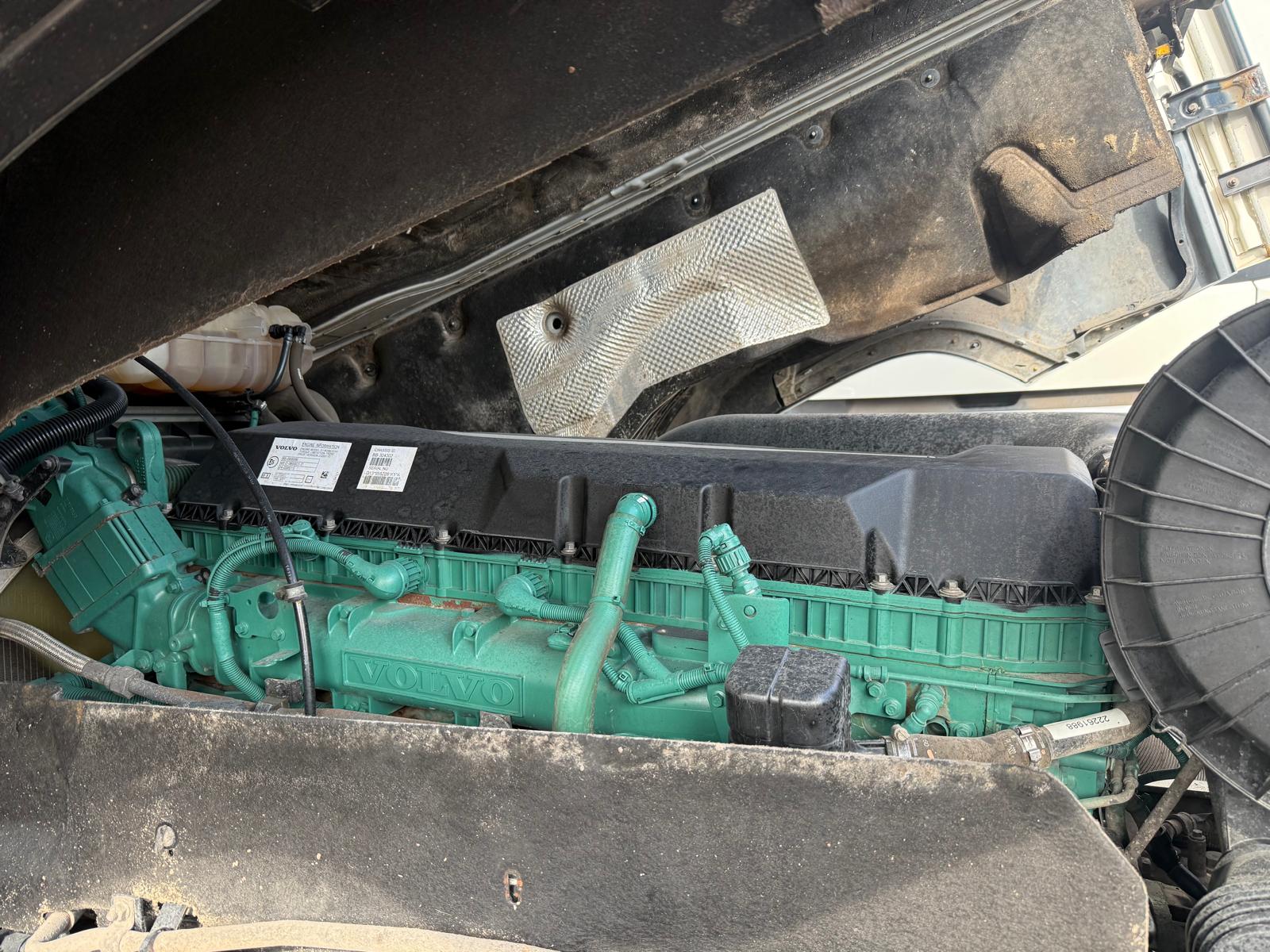 Volvo FH 500 6×2 Midlift Tractor Unit PTO