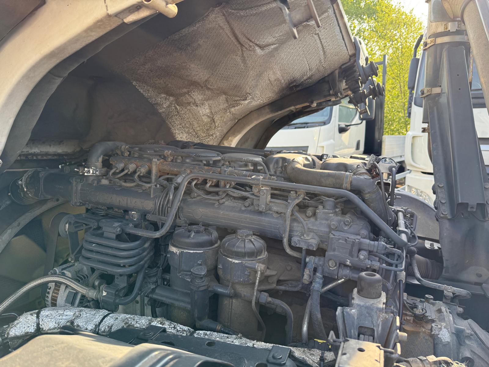 Scania P250 4×2 Day Cab Skip Loader