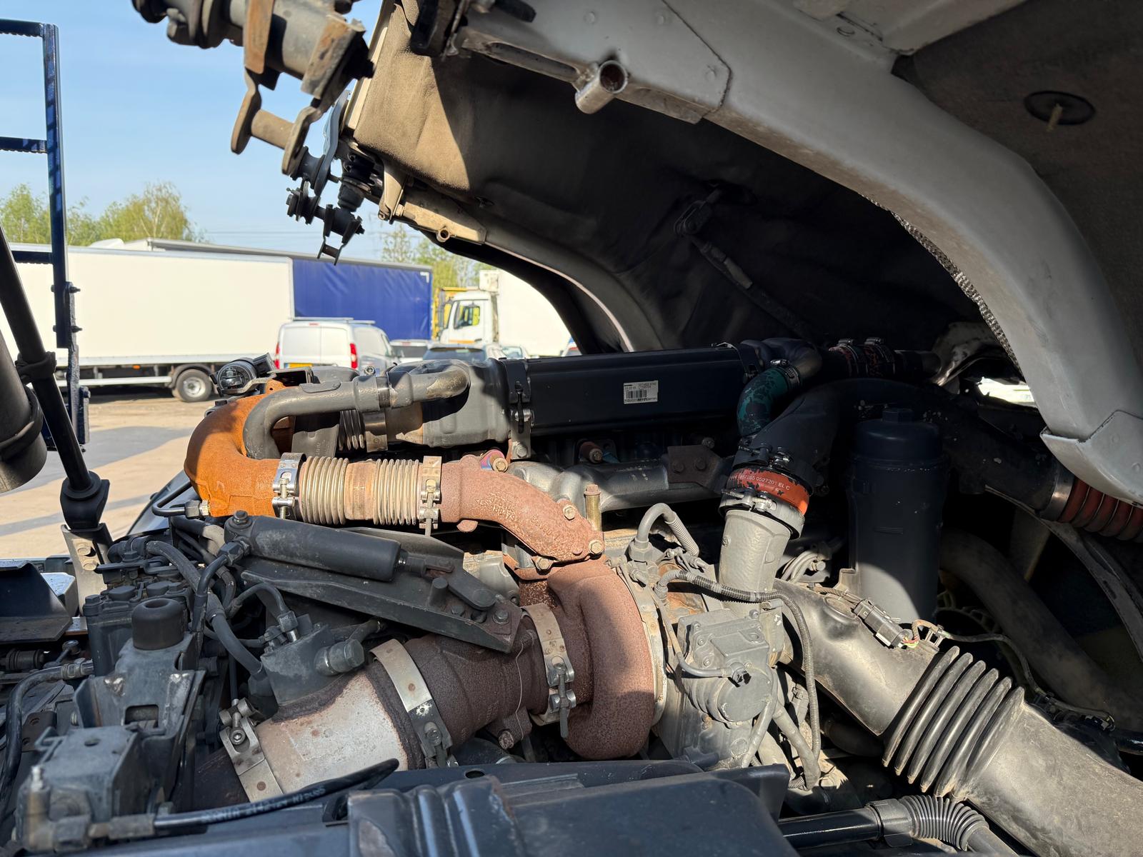 Scania P250 4×2 Day Cab Skip Loader