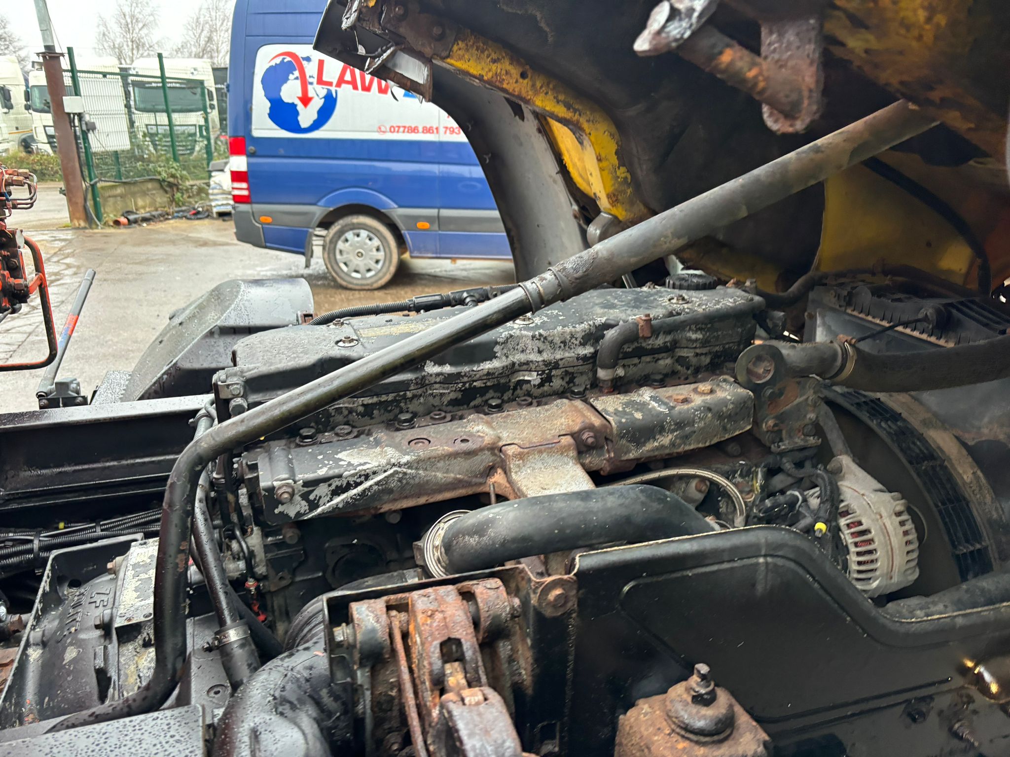 DAF LF55 220 4×2 Steel Tipper Grab Manual