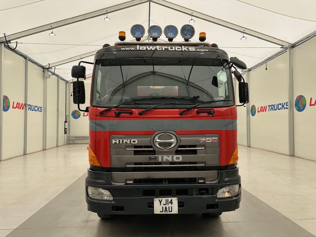 Hino 3241 700 8×4 Sleeper Cab Steel Tipper