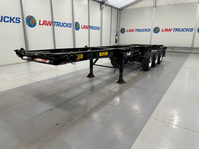 Dennison Tri Axle Sliding Skeletal Trailer BPW