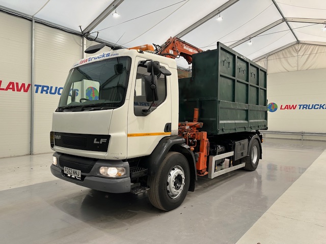 DAF LF55 220 4×2 Steel Tipper Grab Manual
