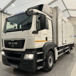 MAN TGS 26.320 6×2 Sleeper Cab Fridge Box - thumbnail