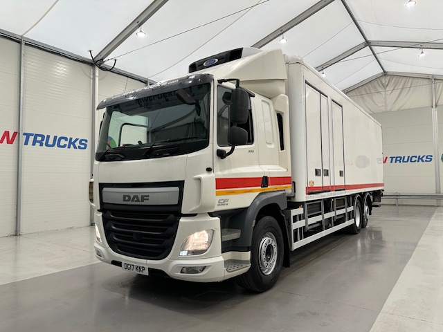 DAF CF 370 6×2 Sleeper Cab Fridge Box