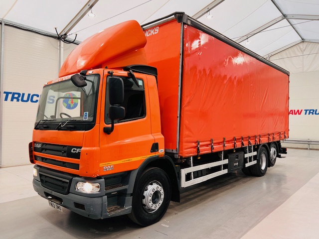 DAF CF75 310 6×2 Rear Lift Day Cab Curtainsider