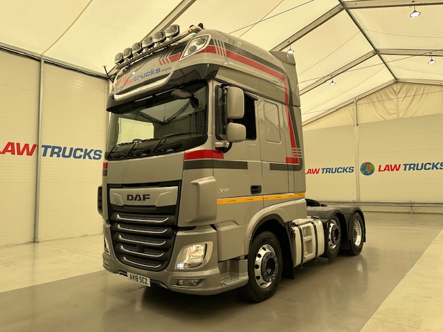 DAF XF 530 6×2 Midlift Tractor Unit