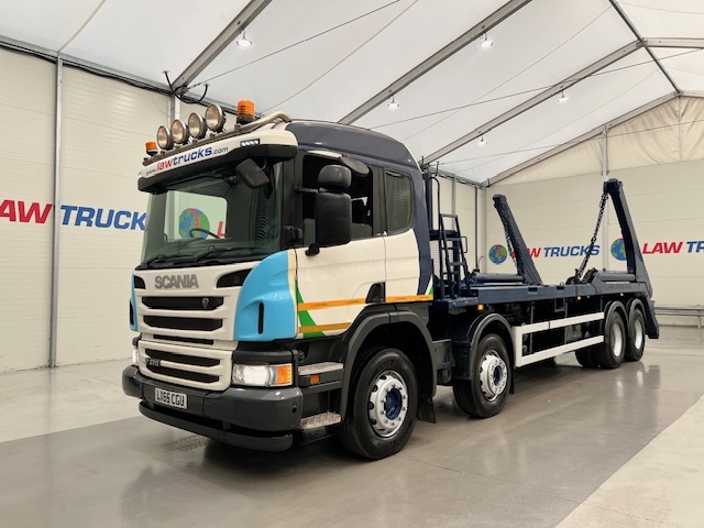 Scania P370 8×4 Sleeper Cab Skip Loader