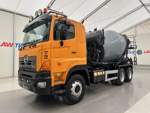 Hino 700 3241 8×4 Cement Mixer