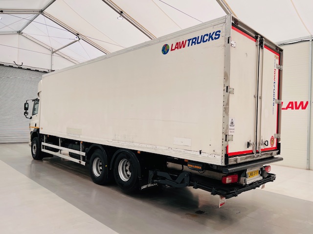 DAF CF 330 6×2 Rear Lift Fridge Box