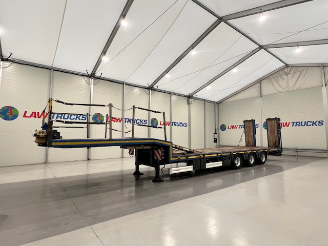 Kassbohrer Tri Axle Machinery Carrier Lowloader
