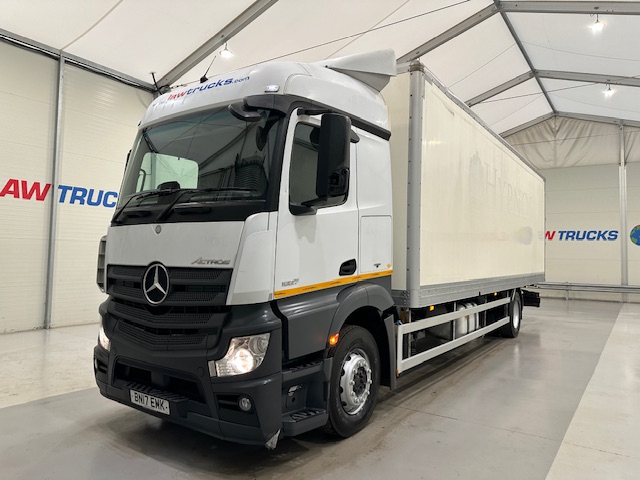 Mercedes Actros 1830 Sleeper Cab Box Van