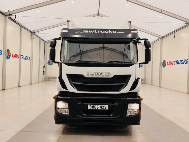 Iveco Stralis 310 AT 6×2 Box Van