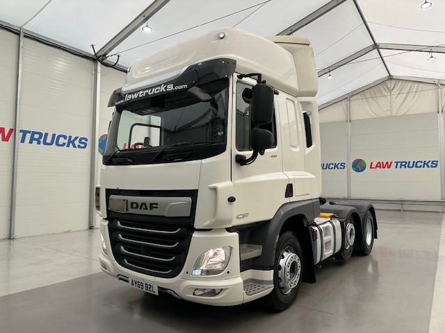 DAF CF 450 6×2 Space Cab Tractor Unit