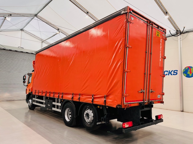 DAF CF75 310 6×2 Rear Lift Day Cab Curtainsider