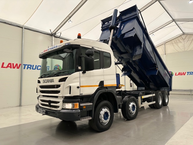 Scania P370 8×4 Sleeper Cab Tipper Manual