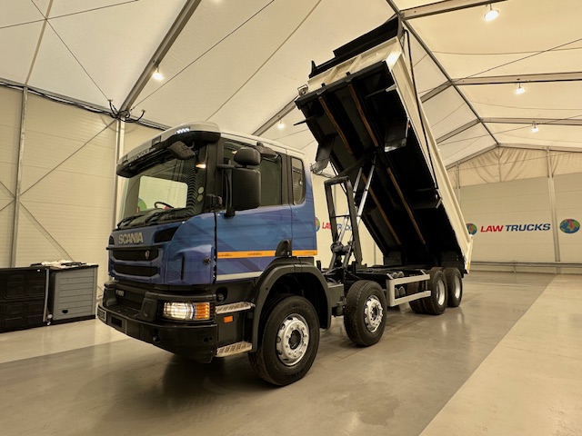 Scania P400 8×4 Rest Cab Steel Tipper