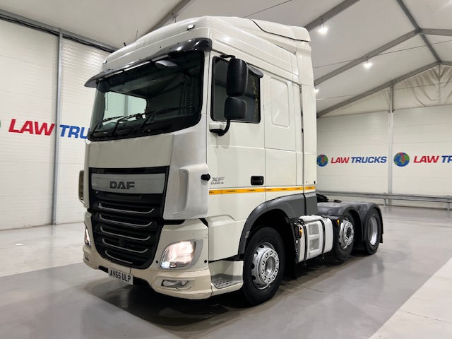 DAF XF 460 6×2 Space Cab Tractor Unit
