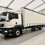 MAN TGM 18.250 4×2 Sleeper Cab Curtainsider - thumbnail