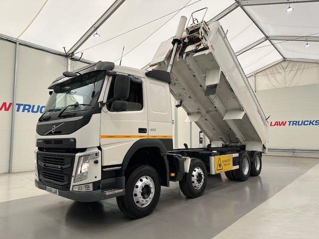 Volvo FM 410 8×4 Sleeper Cab Tar Spec Tipper