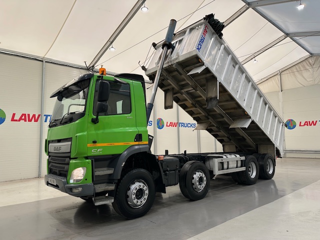 DAF CF 370 8×4 Day Cab Tipper Manual