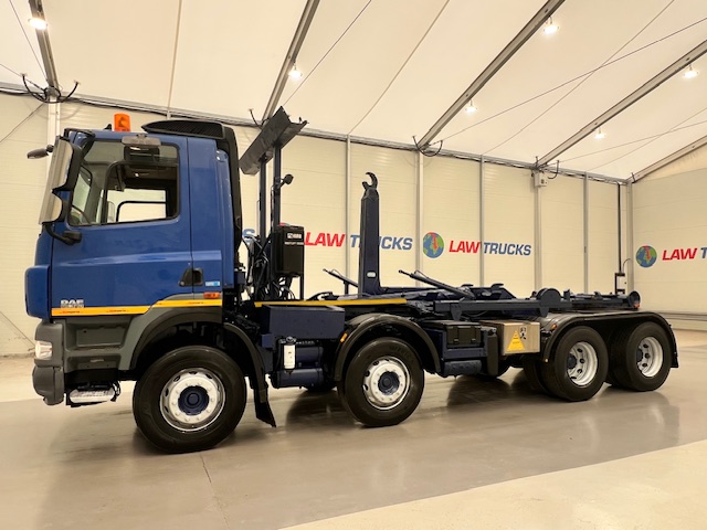 DAF CF85 360 8×4 Day Cab Hookloader
