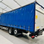 Volvo FM 300 6×2 Sleeper Cab Curtainsider - thumbnail