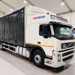 Volvo FM9 260 10 Tyre Sleeper Cab Curtainsider - thumbnail