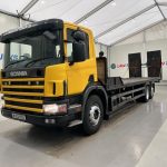 Scania 114 340 6×2 Rear Lift Day Cab Beavertail - thumbnail