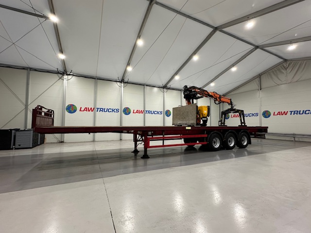 Montracon Tri Axle Flatbed Brick Grab Trailer
