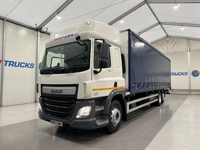 DAF CF 330 6×2 Rear Lift Sleeper Cab Curtainsider
