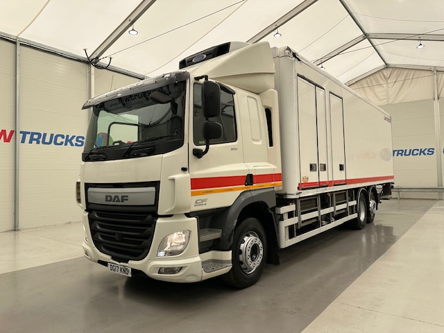 DAF CF 370 6×2 Sleeper Cab Fridge Box