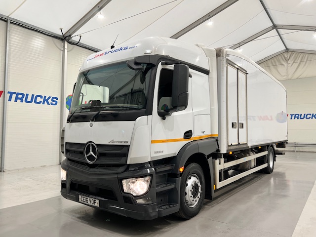 Mercedes Actros 1824 4×2 Sleeper Cab Fridge Box