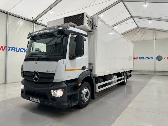 Mercedes Antos 1827 Day Cab Fridge Box