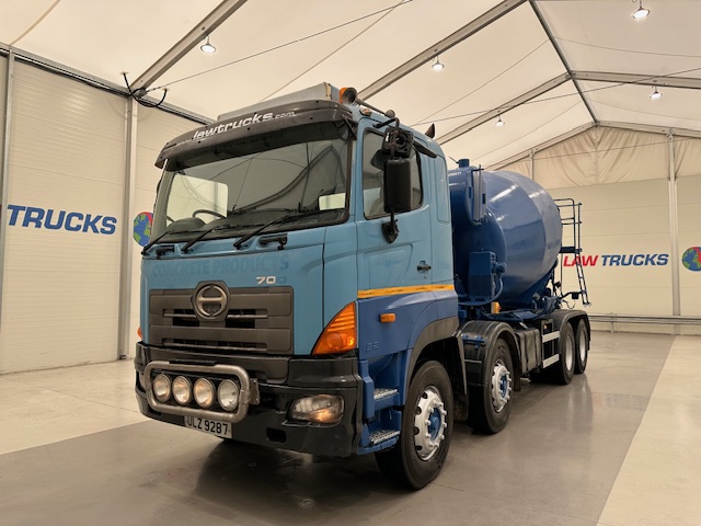 Hino 700 4123 8×4 Cement Mixer