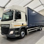 DAF CF 330 6×2 Rear Lift Sleeper Cab Curtainsider - thumbnail