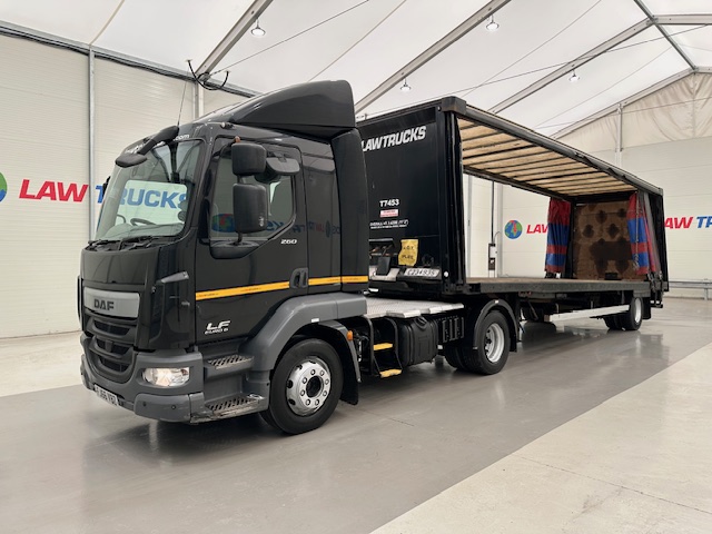 DAF LF 260 4×2 Urban Tractor Unit Trailer