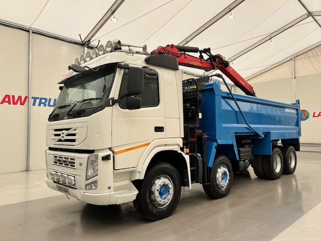 Volvo FM 460 8×4 Steel Tipper Grab