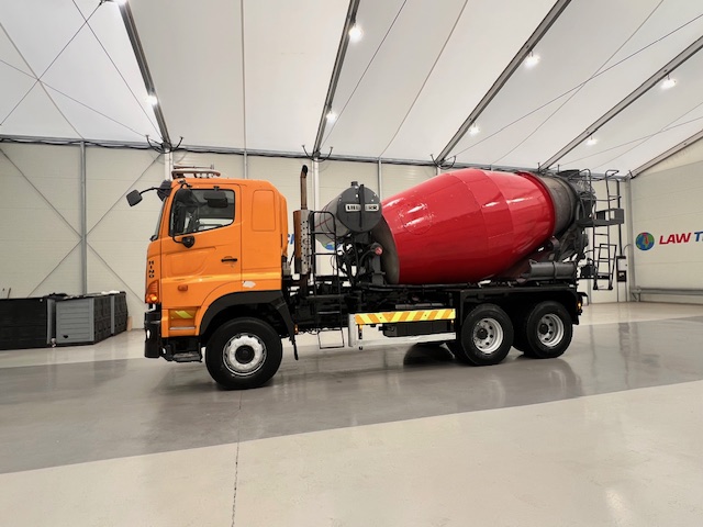 Hino 700 2813 6×4 Cement Mixer