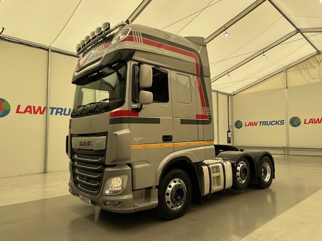 DAF XF 530 6×2 Midlift Tractor Unit
