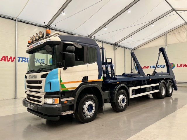 Scania P370 8×4 Sleeper Cab Skip Loader