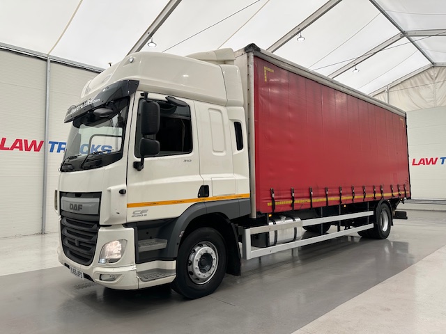 DAF CF 310 Sleeper Cab Curtainsider