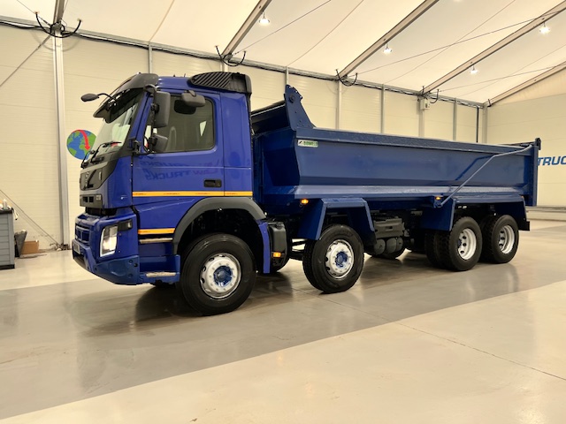 Volvo FM 410 8×4 Day Cab Steel Tipper